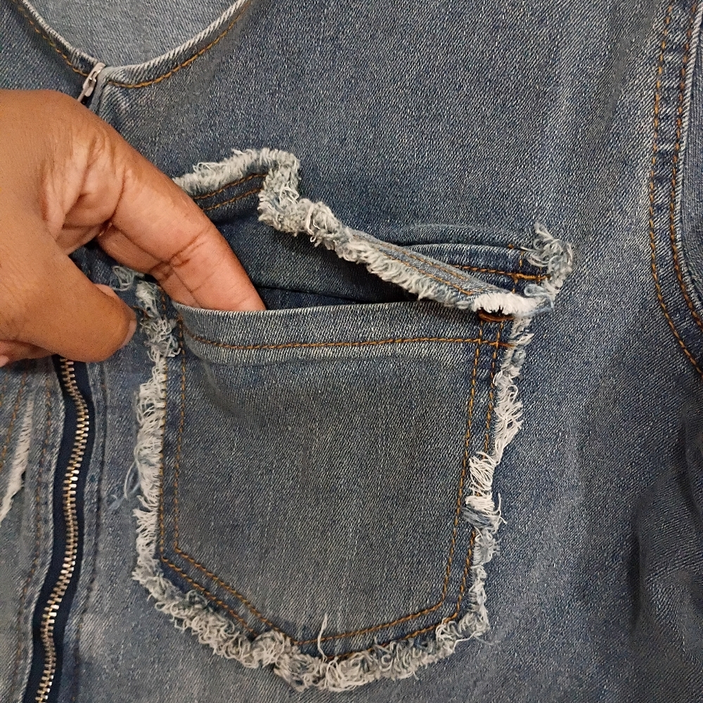 Shein Curve, EUC, Women's, Denim Jacket w/ Pockets, Size 0XL, Long Sleeve, - Picture 7 of 10